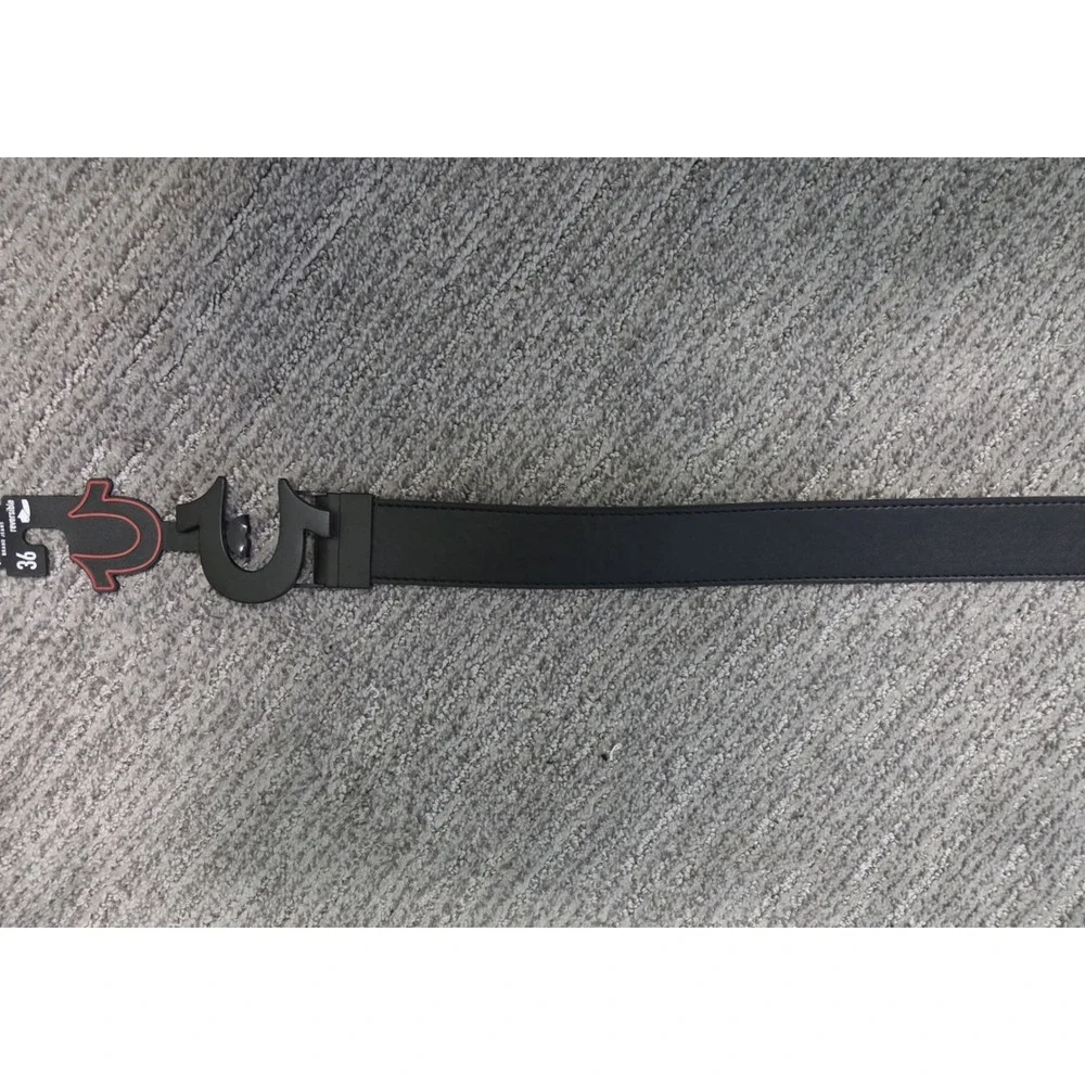 True Religion Mens Reversible Belt Black Tan Monogram Horseshoe Buckle Size 36‎